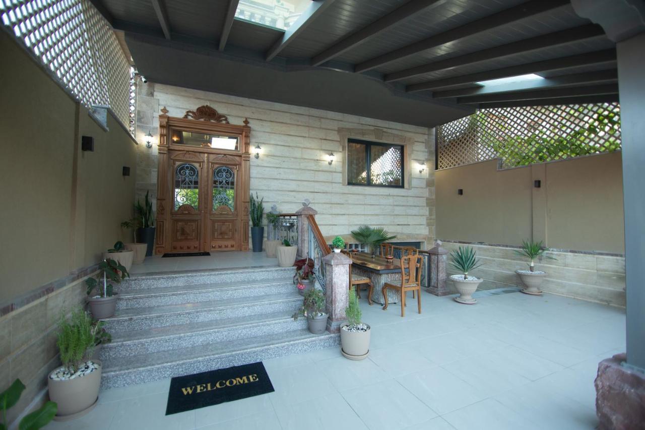 Vila Mariss Korce Exterior photo